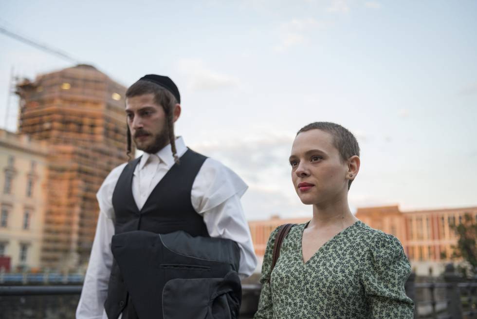 Netflix: Miniseries Desconocidas Y Buenísimas Para Ver Un Sábado 65 Unorthodox, La Historia De Deboran