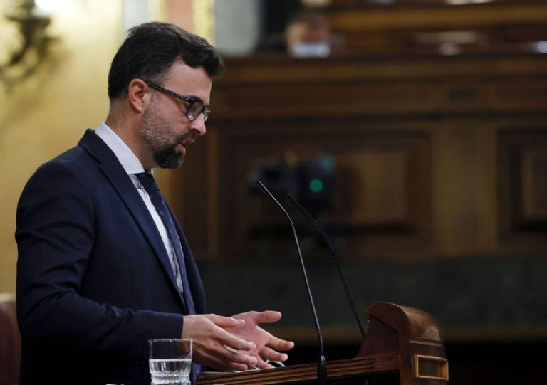 El diputado que dejó Cs pide una votación en el Grupo Mixto para tener voz en el Congreso
