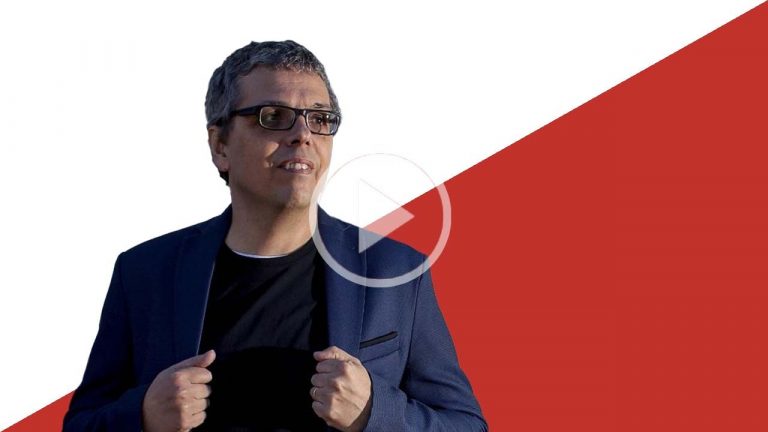 Pedro Guerra: «En el proyecto de ese viaje y en la ilusión de ese viaje, acabamos realizando el ‘viaje de nuestra vida'»