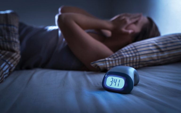 ¿Problemas para dormir? Frutas y verduras que te dan insomnio