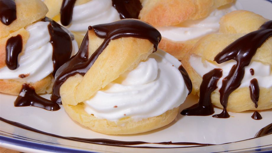 ¿Cómo Hacer Profiteroles De Crema?