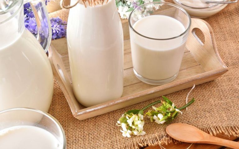 Qué es mejor, leche entera, semidesnatada o desnatada