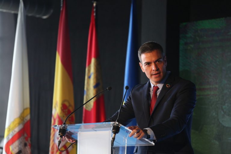 Sánchez ve posible revertir la despoblación, una tarea «impostergable»