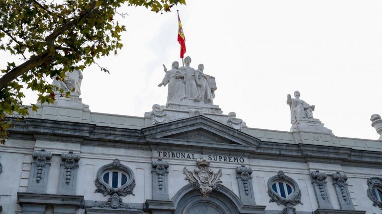 TS apunta a una «posible insuficiencia» del decreto-ley para regular temas de derechos