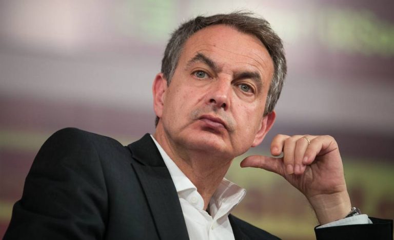 Zapatero apuesta por la inmigración y la exportación frente a la despoblación