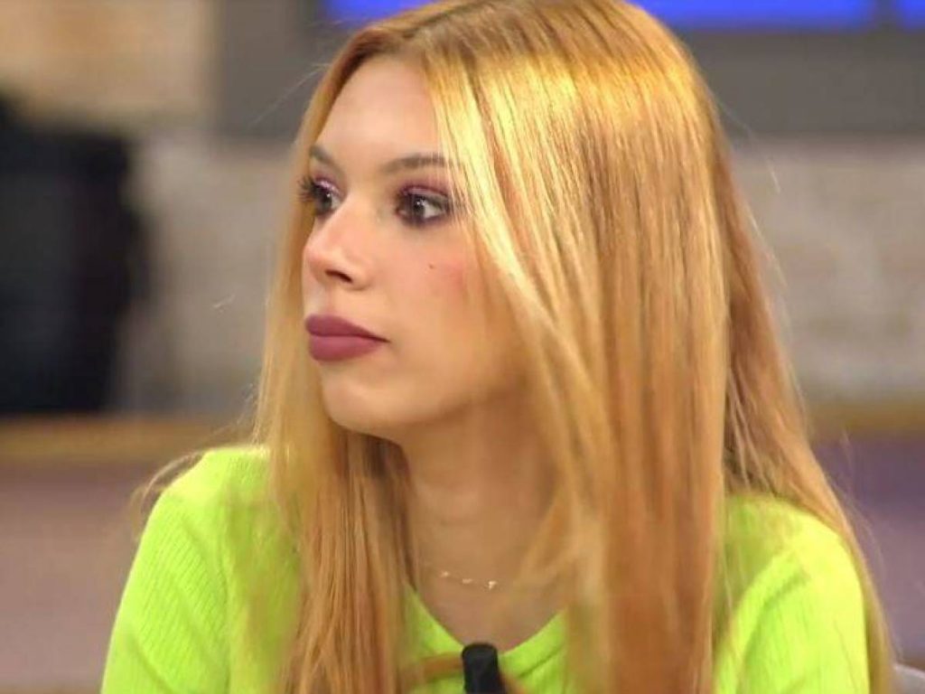 Los Motivos Reales Por Los Que Rocío Flores Y Alejandra Rubio No Se Dirigen La Palabra 