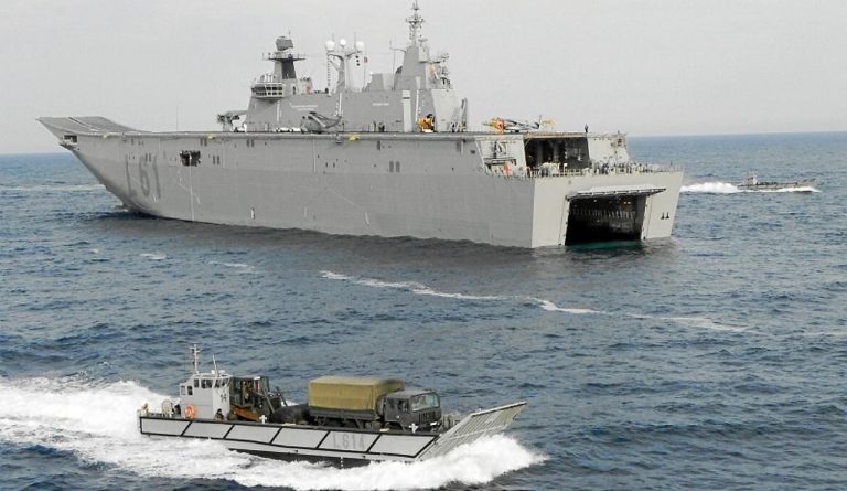 La Armada realizará desde este lunes intervenciones subacuáticas en la bahía del Hornillo de Águilas