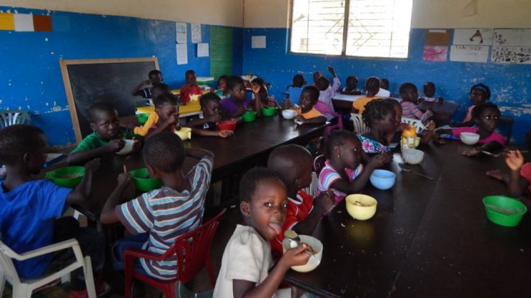 España condona 10 millones de la deuda de Guinea Bissau