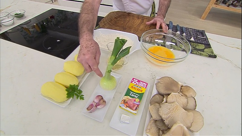 Ingredientes De La Receta De Karlos Arguiñano De Patatas A La Importancia.
