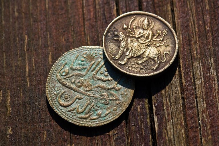 Cómo limpiar una moneda antigua