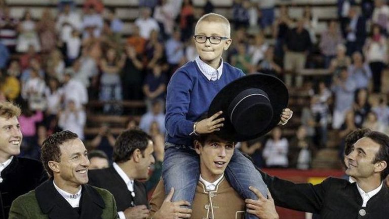 Fiscalía mantiene la petición de un año de cárcel para los tuiteros que desearon la muerte al ‘niño torero’