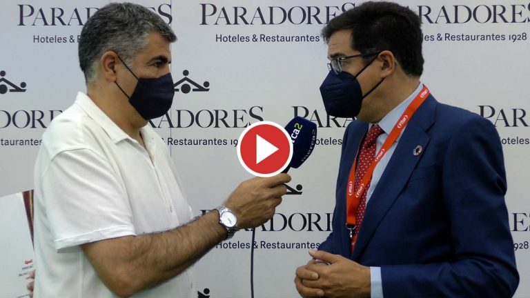 Óscar López: «Paradores es un producto muy querido»