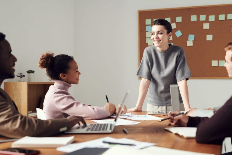 Igualdad prevé alcanzar en 2023 la paridad en los Consejos de Administración de empresas públicas
