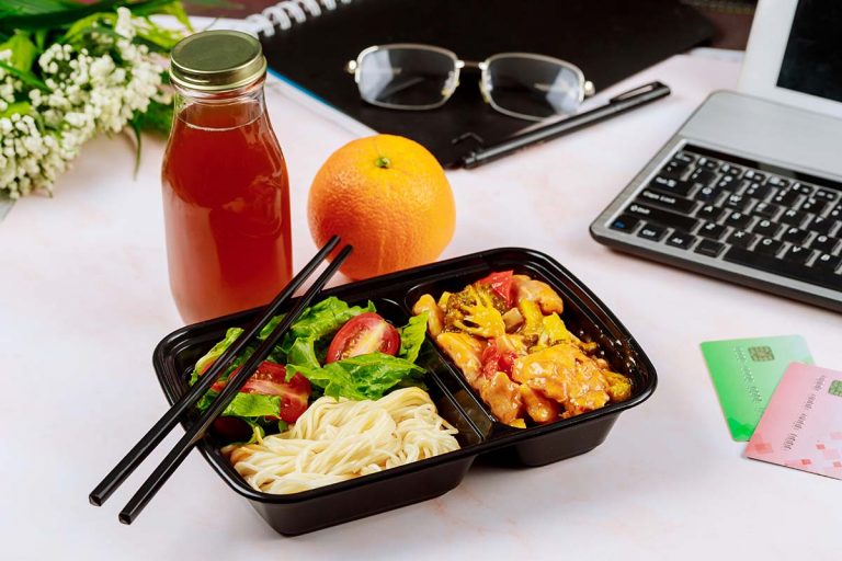 Ocho de cada diez españoles quieren disfrutar de las pausas de la comida, ahora que se impone el teletrabajo