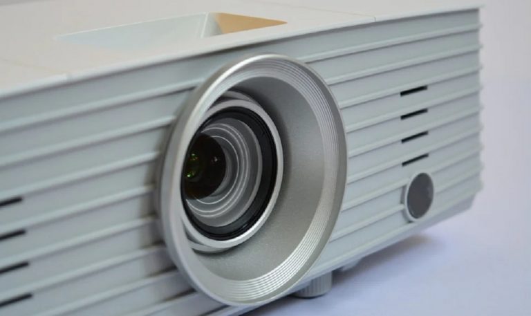 Principales ventajas y uso de un proyector Wifi