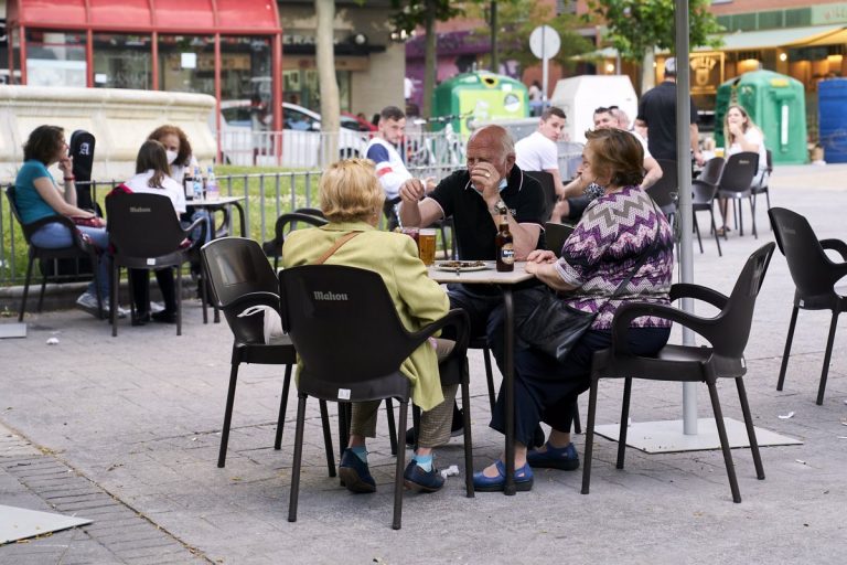 Entra en vigor el lunes la ampliación de horario en hostelería de Madrid