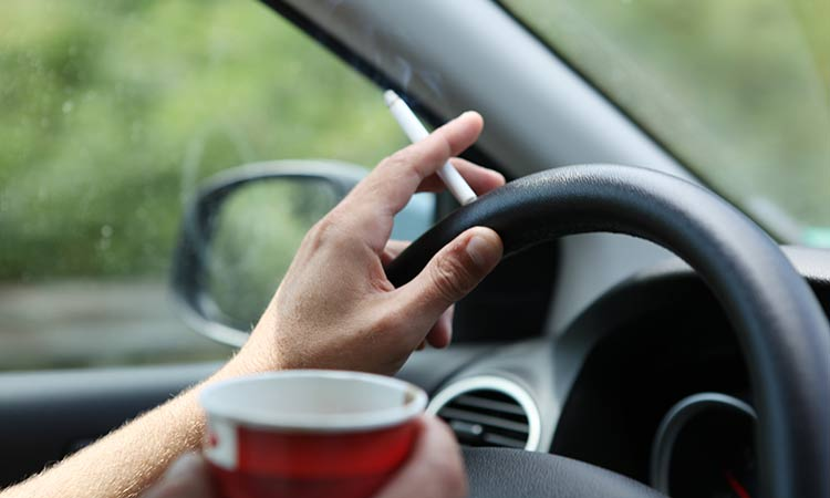 Dile Adiós A Los Malos Olores Del Coche Y Rueda Feliz