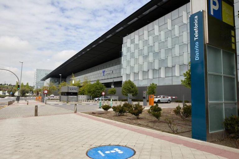 Telefónica y Liberty Global cierran la fusión de sus negocios en Reino Unido