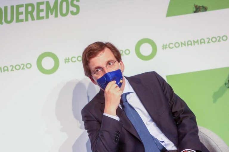 Almeida recuerda que «mientras no haya sentencia condenatoria, Cospedal es inocente»