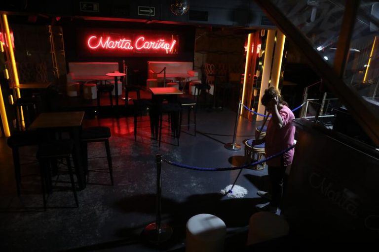 Madrid no tiene «ninguna intención» de abrir el ocio nocturno de forma inmediata