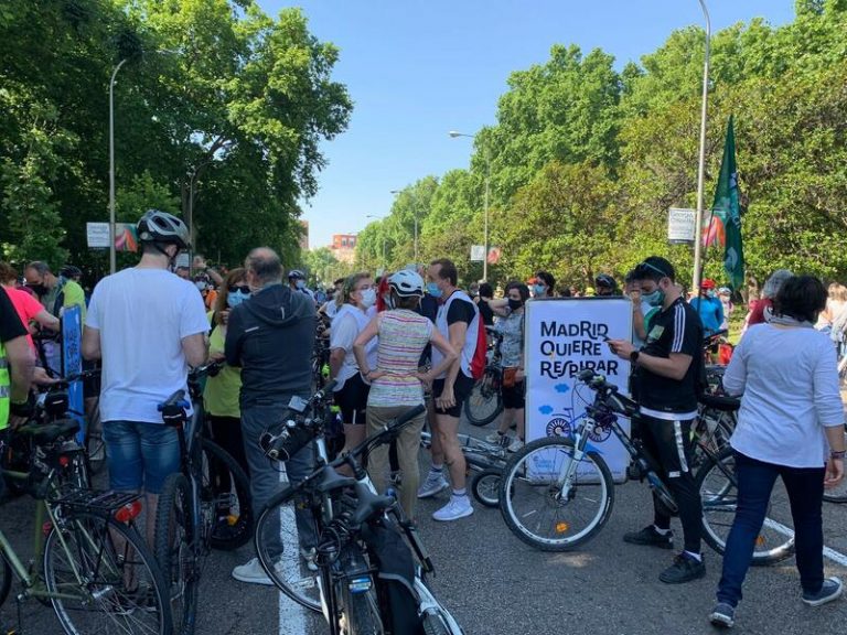 Una ‘bicimanifestación’ a favor de Madrid Central recorre este domingo el centro de la capital