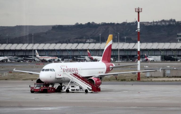 España permite desde este lunes la entrada de viajeros vacunados