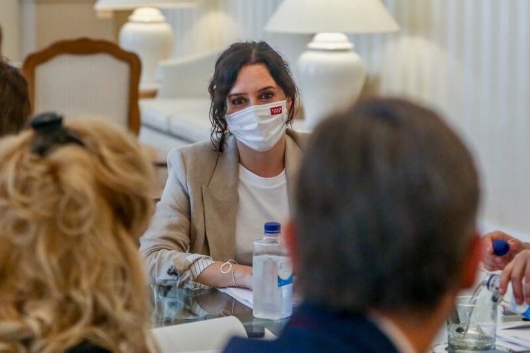 Ayuso reitera que no se pueden «imponer con rodillo» las medidas Covid