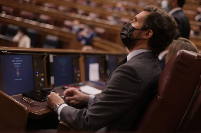 Casado y Abascal se burlan de Sánchez por su «cumbre bilateral» de un minuto