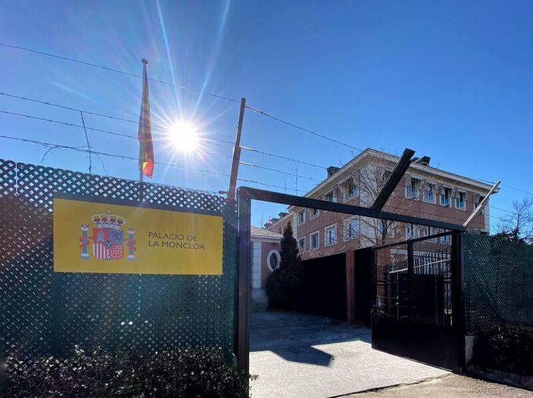 El Gobierno asegura que no recibió «ninguna invitación» para participar en la toma de posesión de Ayuso