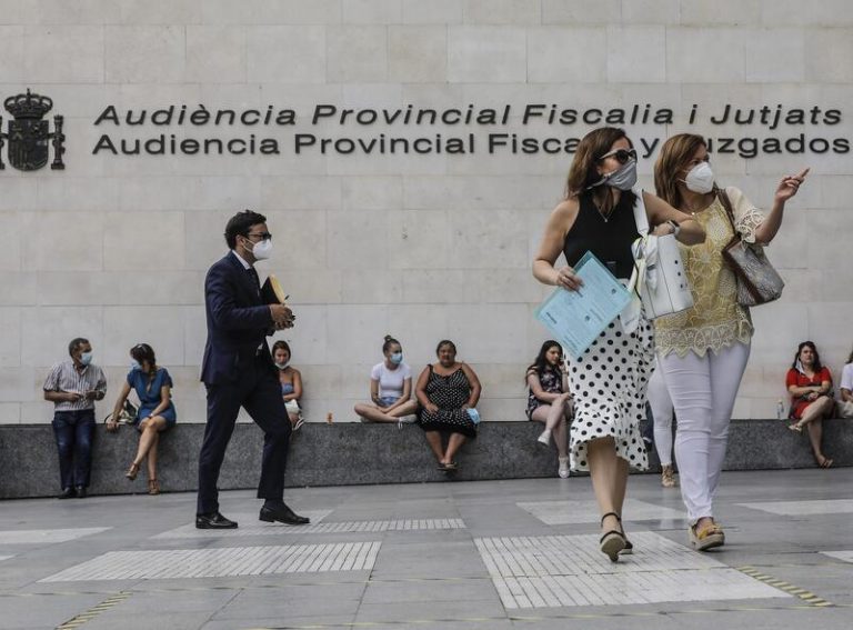 Declaran improcedente el despido de una empleada de supermercado por una diferencia de 2,5 euros