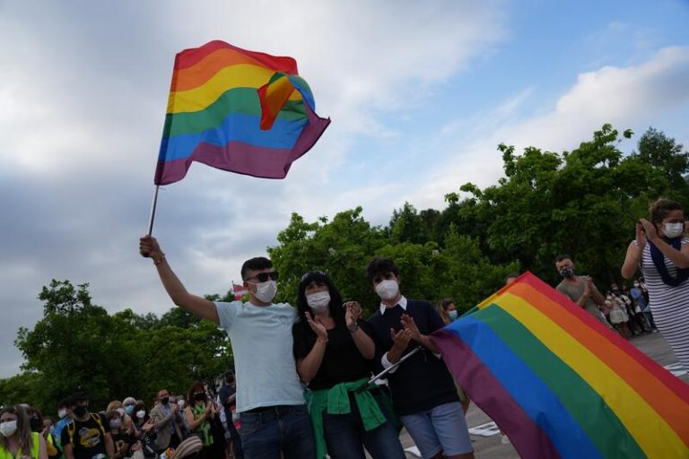 La mitad de los españoles apoya que atletas trans compitan con el género con el que se identifican