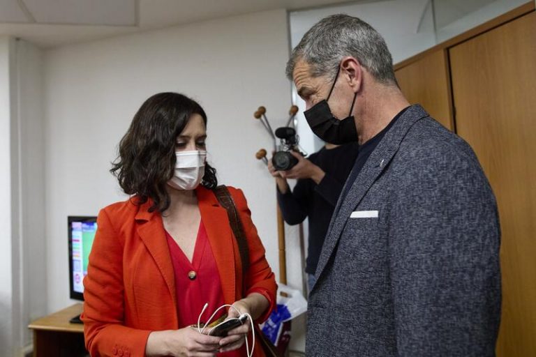 Ayuso sitúa a Toni Cantó al frente de la Oficina del Español