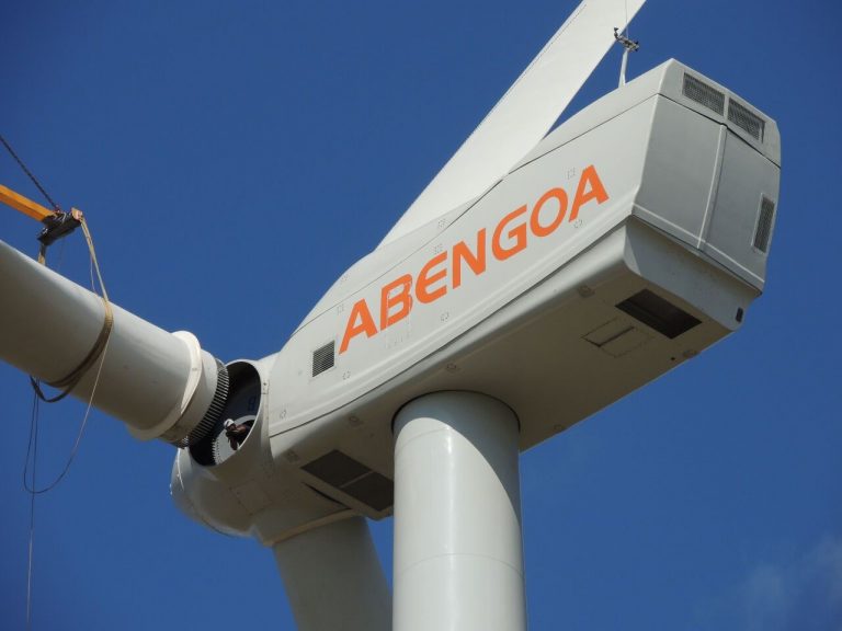 SEPI requiere información a Abengoa para avanzar en el expediente de su ayuda