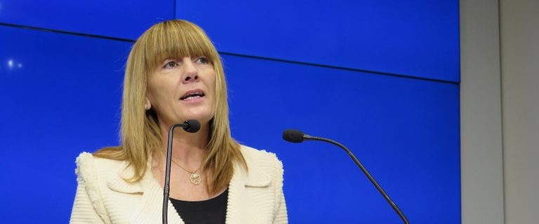 El PP exige que se corrija la «cacicada histórica» de la presidenta del Senado