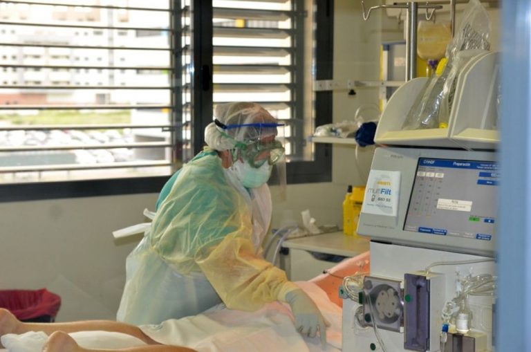 Andalucía sube la tasa por noveno día hasta 183,4 y suma 1.499 casos