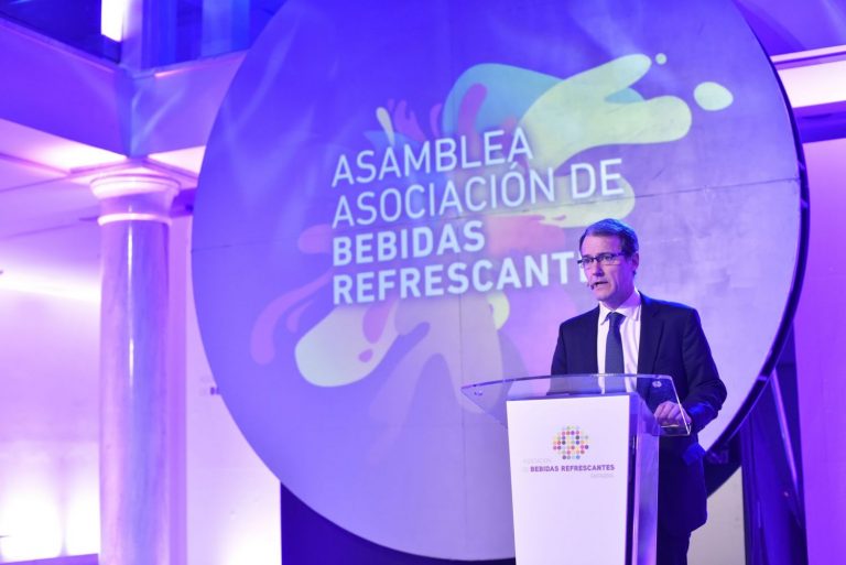 El sector de las bebidas refrescantes, optimista ante la recuperación del consumo