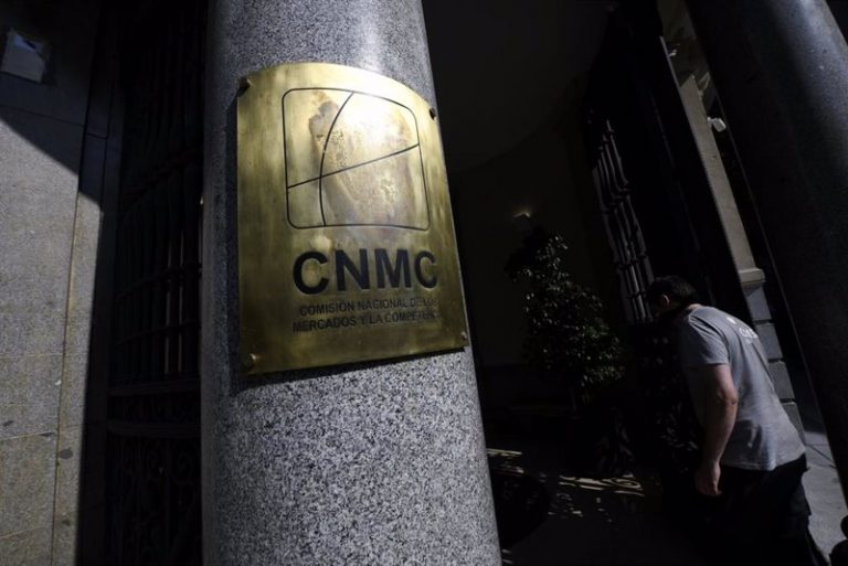 La CNMC autorizó 14 operaciones de concentración en mayo