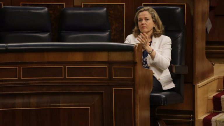 Calviño ensalza al Incibe como «centro espejo de Europa» en ciberseguridad