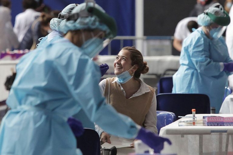 Los casos nuevos vuelven a repuntar en Canarias con 292 en las últimas 24 horas