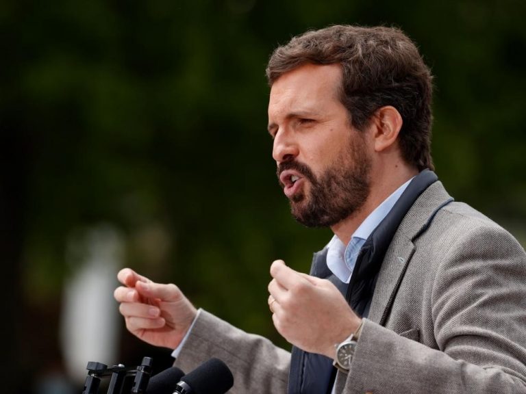 Casado reta a Sánchez a explicar por qué quiere »vender» la unidad de España