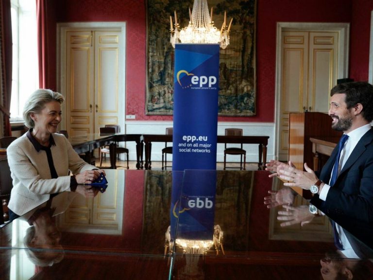 Casado defiende su ‘no’ al indulto en Bruselas