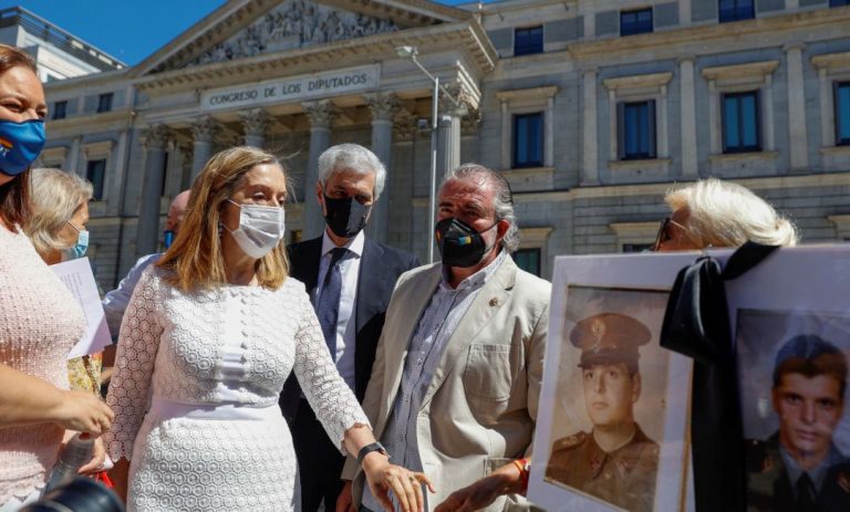 Casado dice que el PP no fue al acto de víctimas de Congreso por Bildu