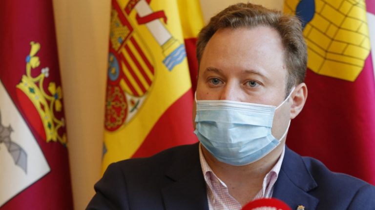 Casañ formaliza su dimisión como alcalde de Albacete