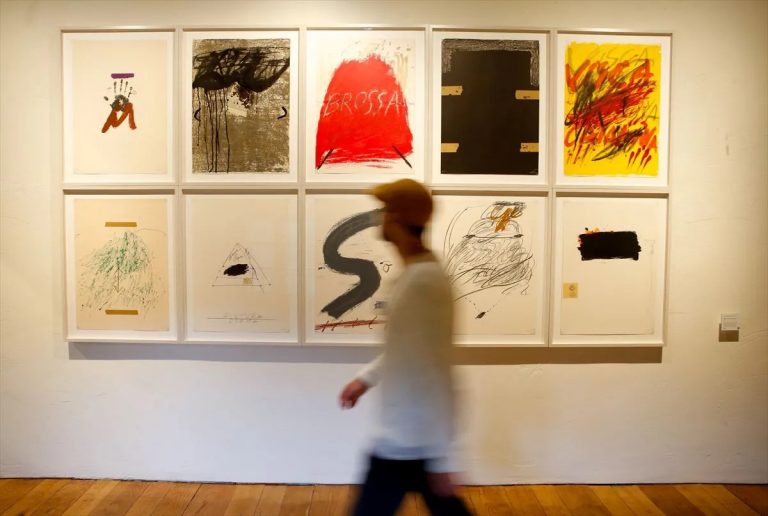 Chillida Leku abre al público ‘Tàpies en Zabalaga’, la primera muestra de un artista invitado