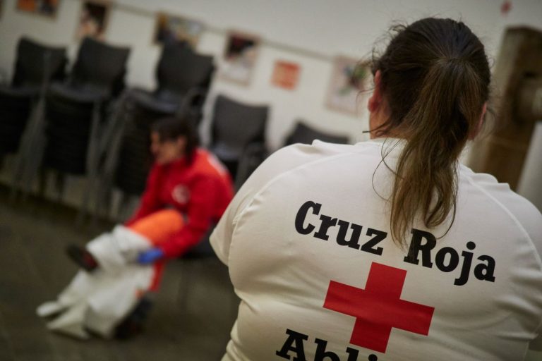 Cruz Roja atendió a casi 5.000 personas refugiadas en Madrid en 2020