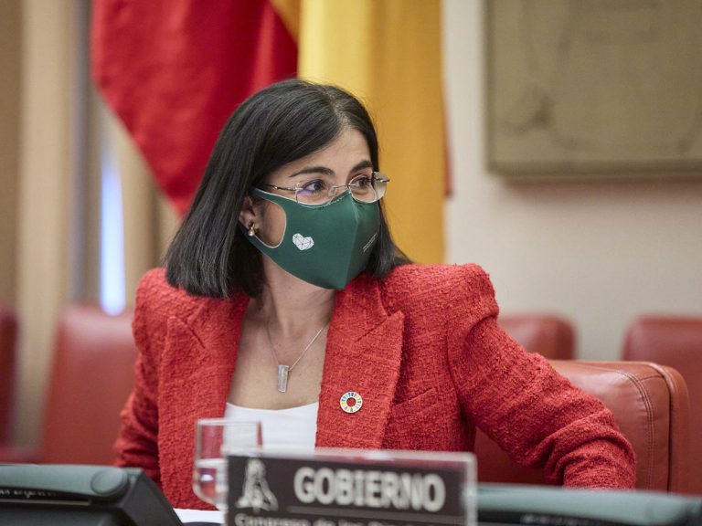 Darias pide prudencia ante aumento de contagios