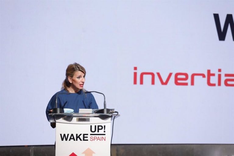 Díaz: Este viernes se publicará la senda de los expertos «para desplegar el incremento» del SMI