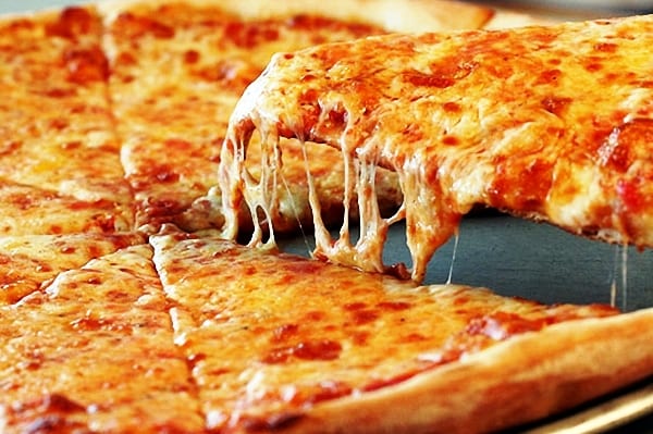 Pizza A Base De Quesos