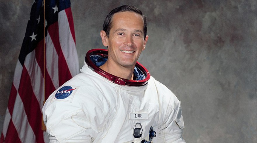Estos Son Los 12 Hombres Que Han Pisado La Luna 44 Charles M. Duke Llega A La Luna En Apolo 16