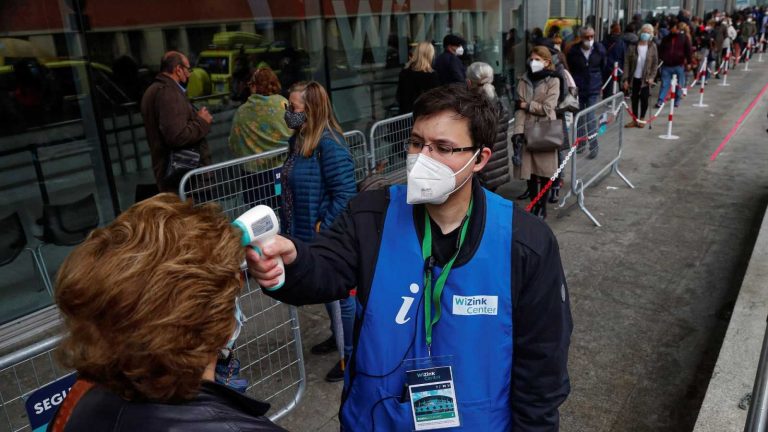 Euskadi registra 21 muertes por covid en la última semana y suma otros 338 positivos